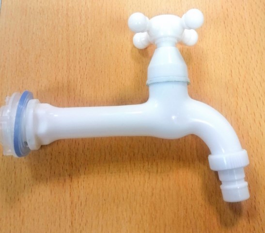 Кран водоразборный 1/2" (с носиком) пластик